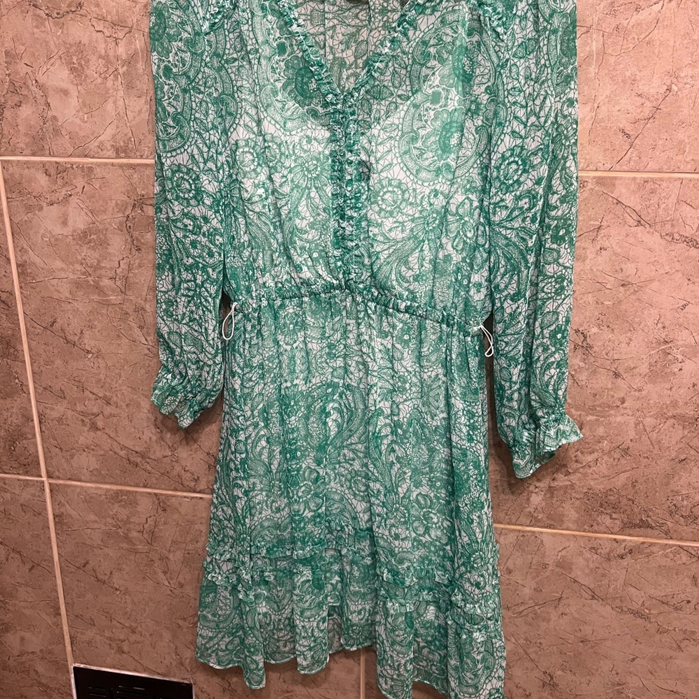 Vera wang- simply Vera dress